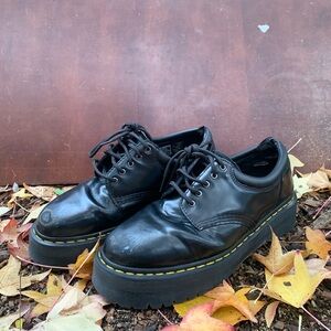 Doc Marten’s 8053 Casual Platform Leather Low Tops